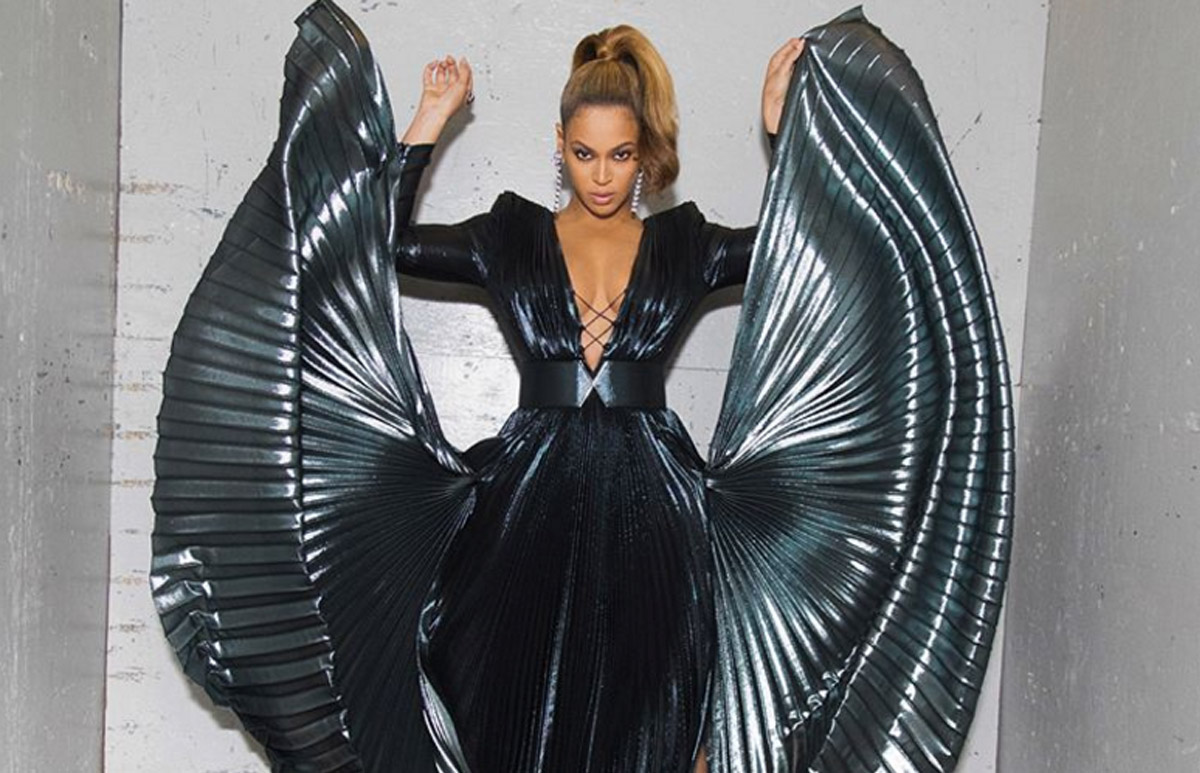 queen-b