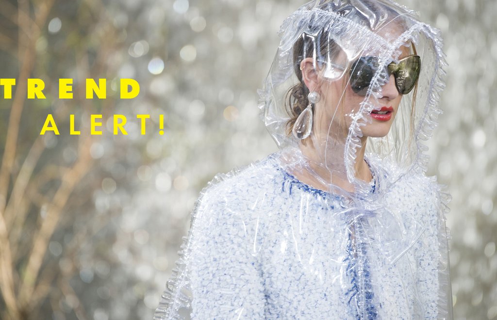 IMPERMEABLE-TRANSPARENTE-CHANEL