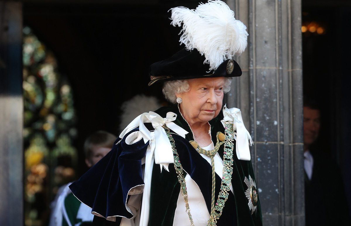 REINA-ISABEL-II