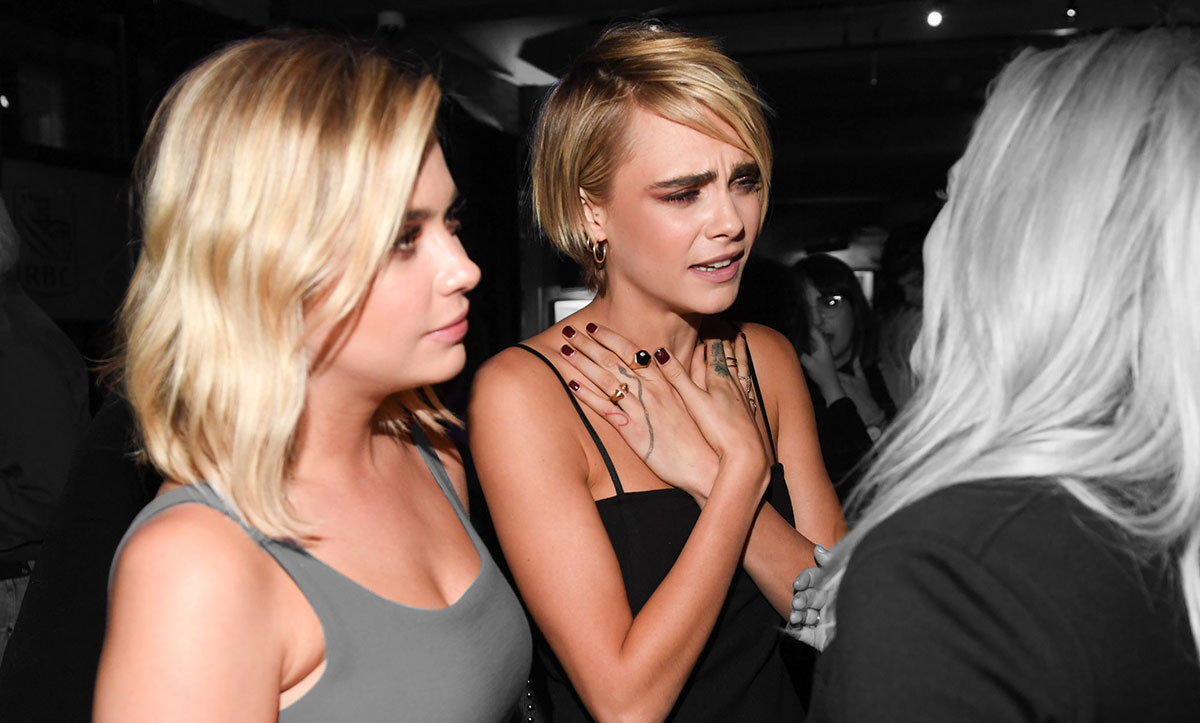 Ashley-benson-Cara-delevinge-Relacion