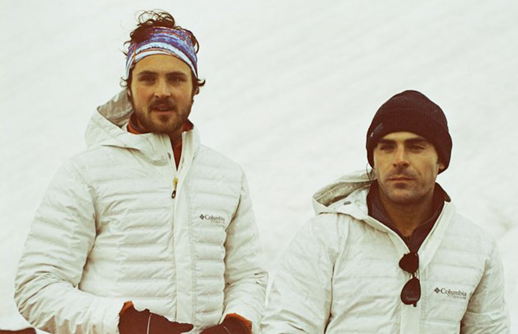 HERMANO-ZAC-EFRON.jpg