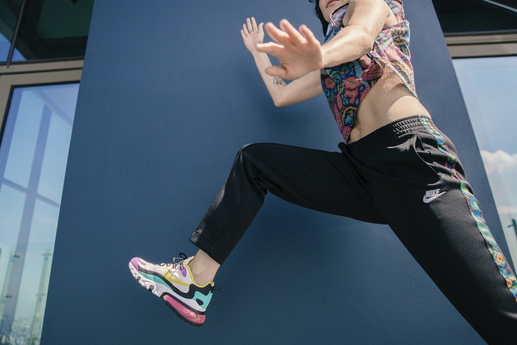 Fer-Altuzar-Nike-Hyper-Flora-ELLE-04