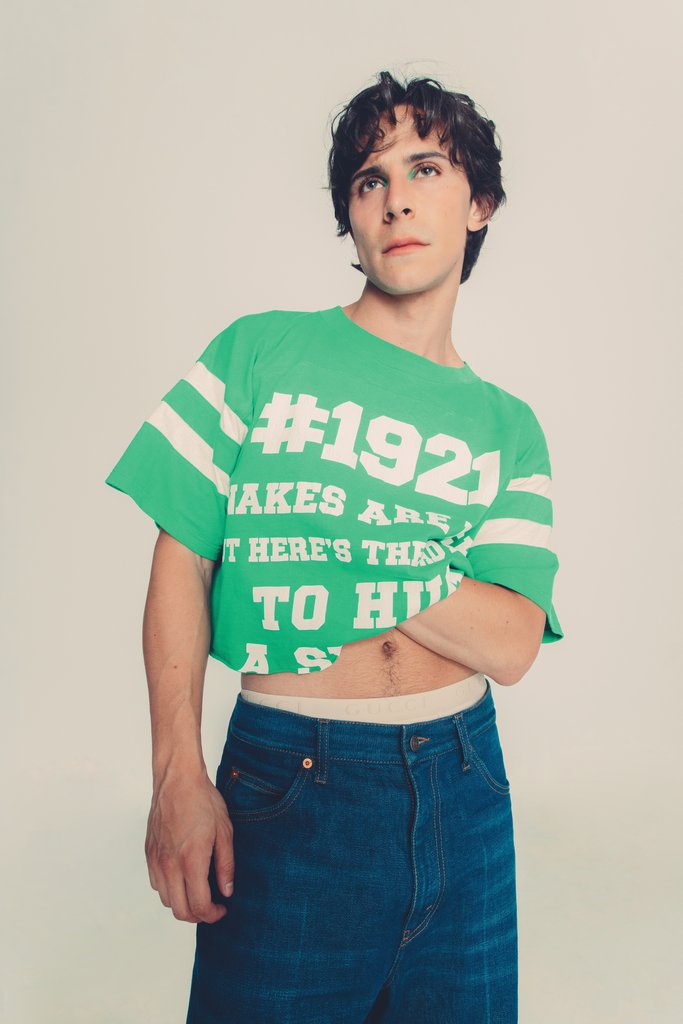 ALEJANDRO-PUENTE-REBELDE-ELLE-01.jpg