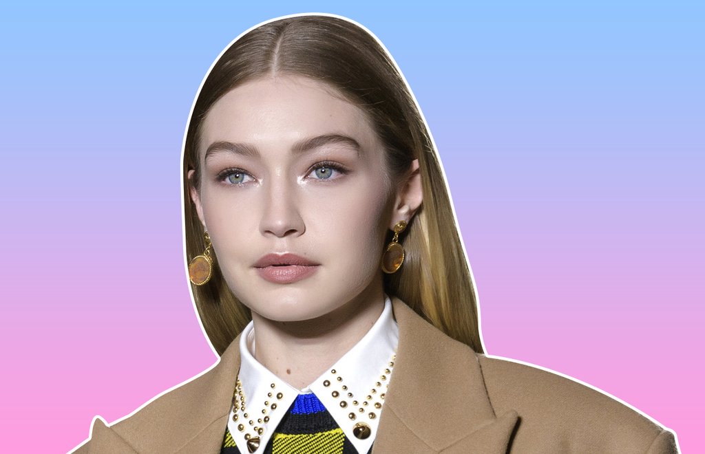 VERSACEf18-gloss-pelo-cabello-cuidado capilar-brillo-luminosidad-suavidad-tratamiento.jpg