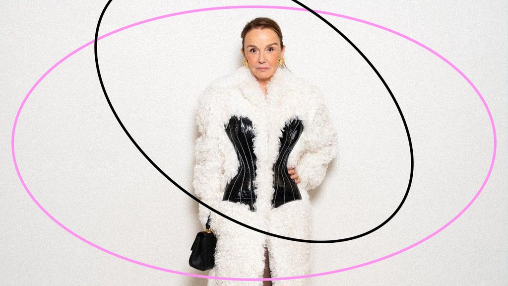 Philippine Leroy deslumbra en Schiaparelli.