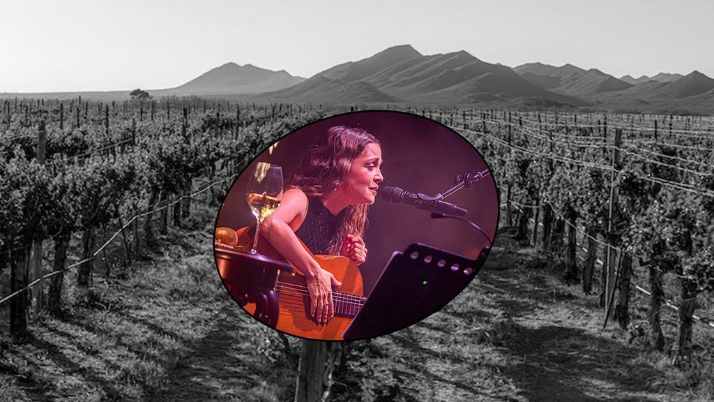 Natalia Lafourcade celebra los 425 años de Casa Madero