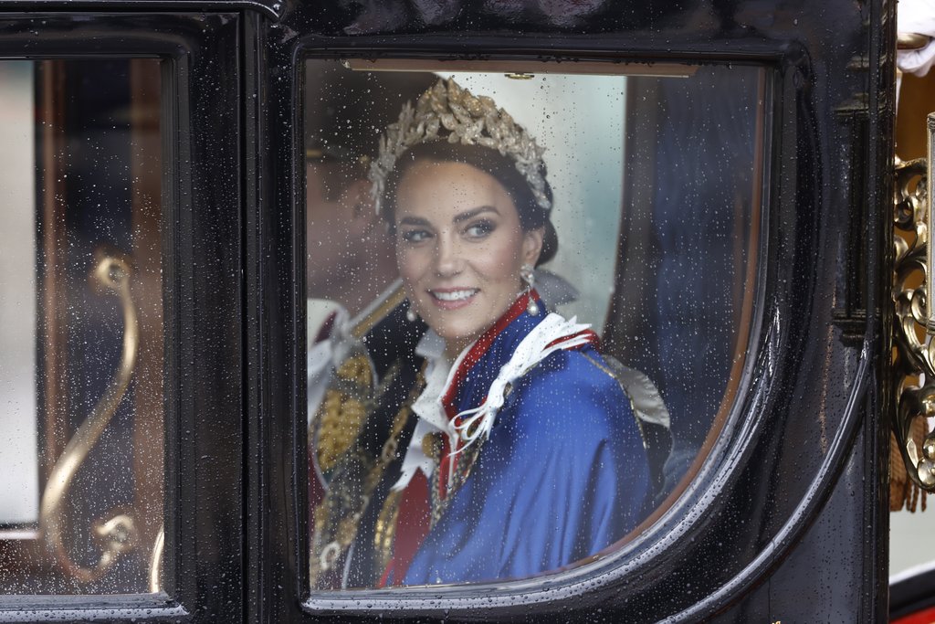 kate middleton mcqueen coroncion lady di