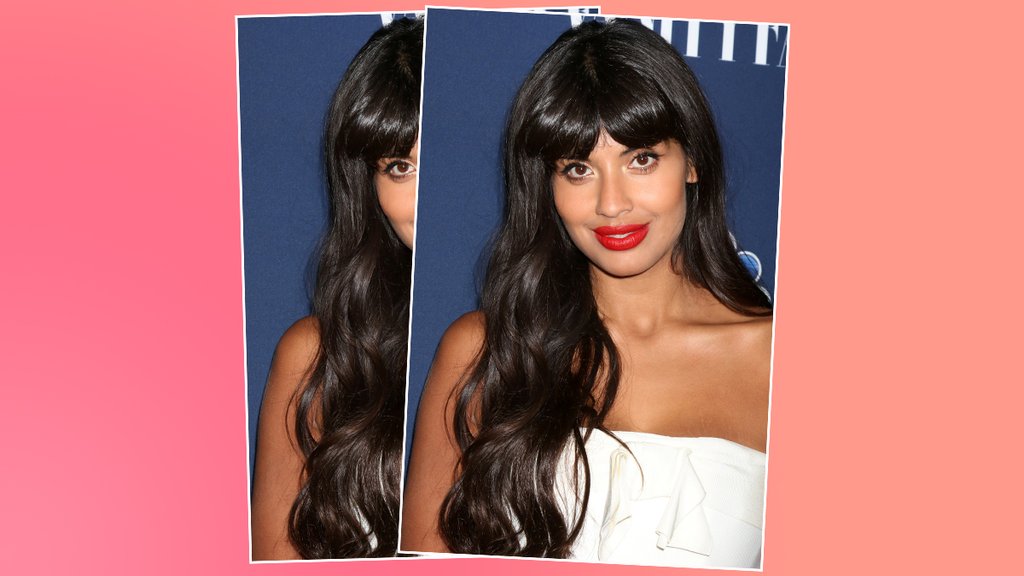 Jameela Jamil vuelve a atacar a la Met Gala y a todos los famosos que celebraron a Karl Lagerfeld.