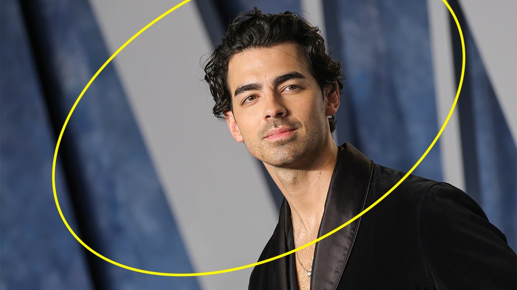 Joe Jonas confiesa que se hizo p*p* en un concierto.