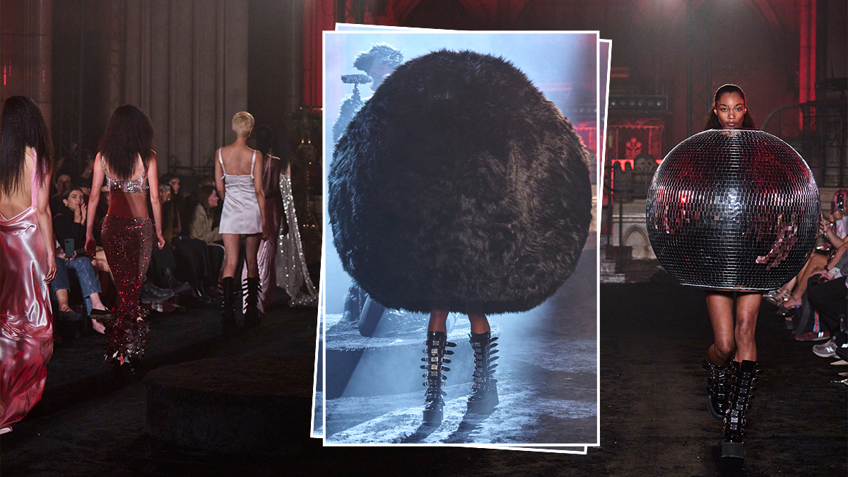 Modelo vestida de bola de fur se pierde en pasarela de Christian Cowan