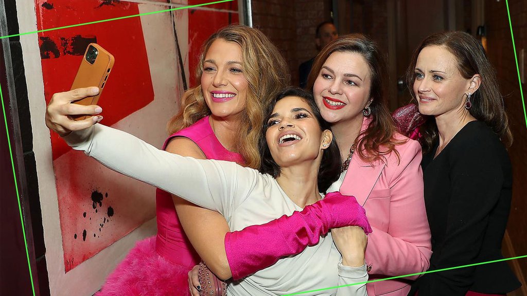 El cast de Sisterhood of the Traveling Pants se reencuentra al estilo Barbie