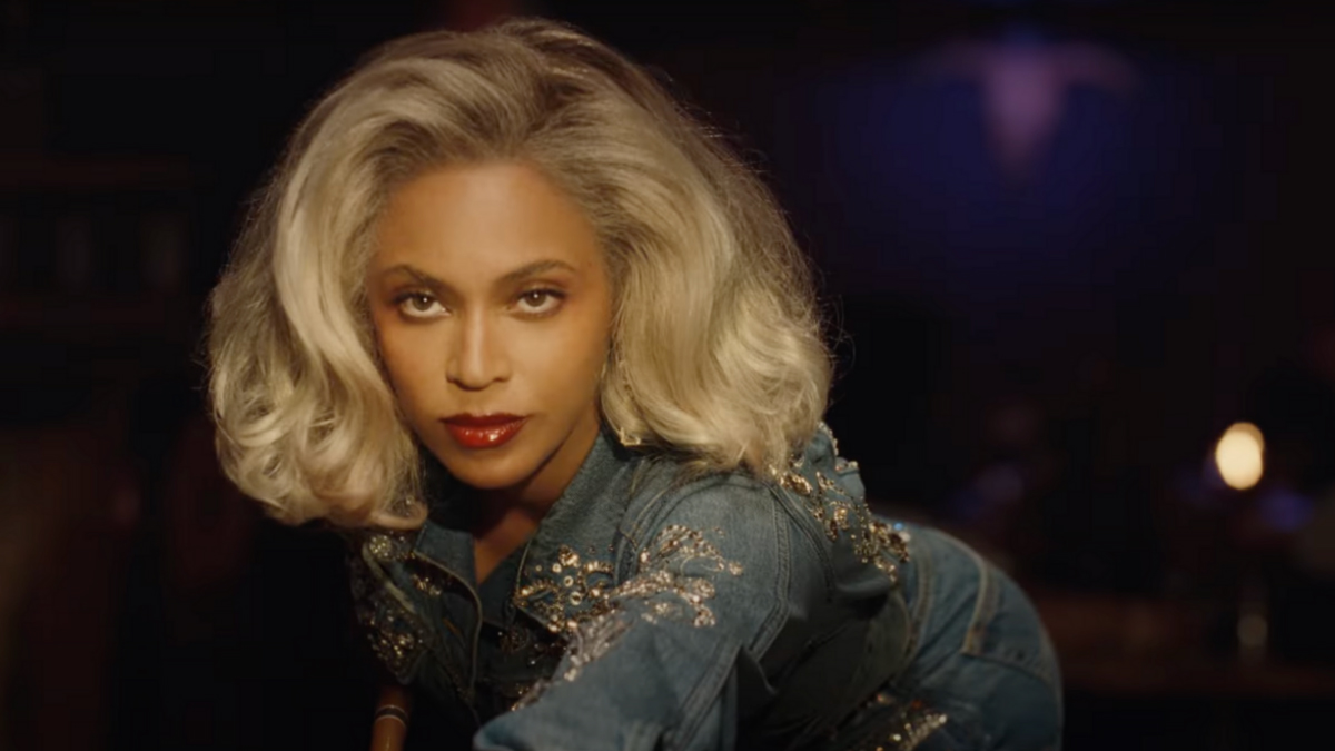 beyonce-levis.jpg
