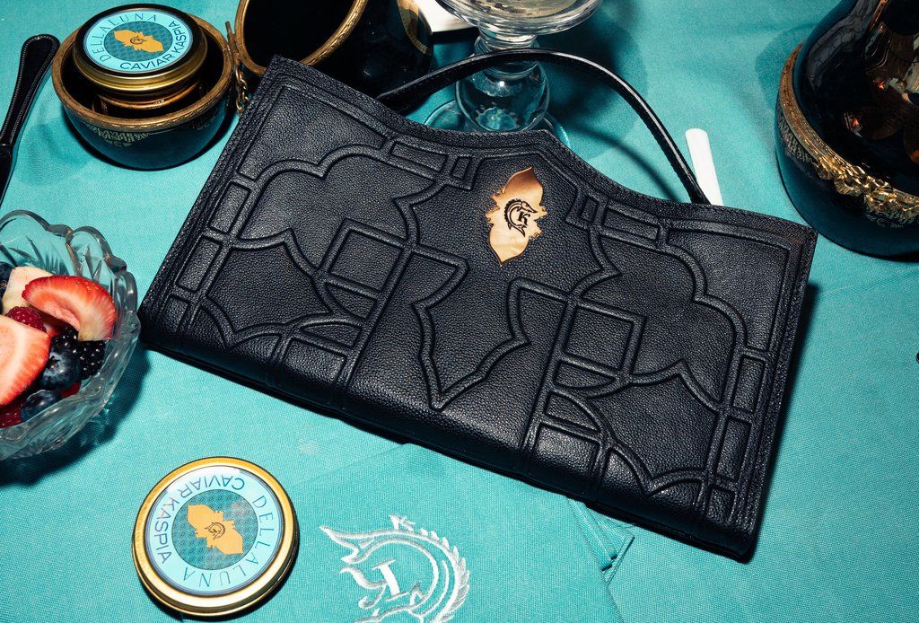 dellaluna caviar kaspia bolsa