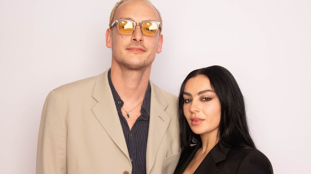 charli-xcx-george-daniel-boda.jpg