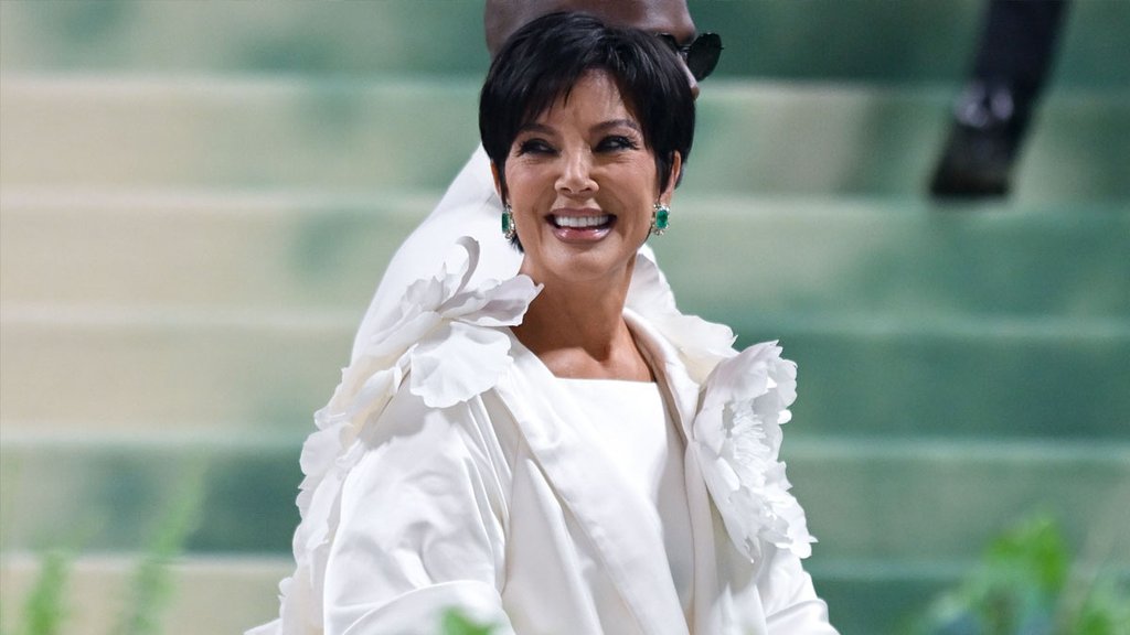 kris-jenner-facelift