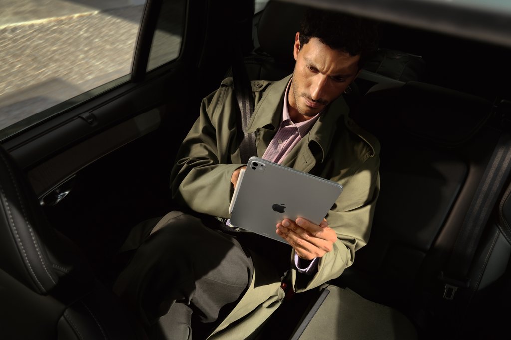 Apple-iPad-Pro-lifestyle-251015.jpg