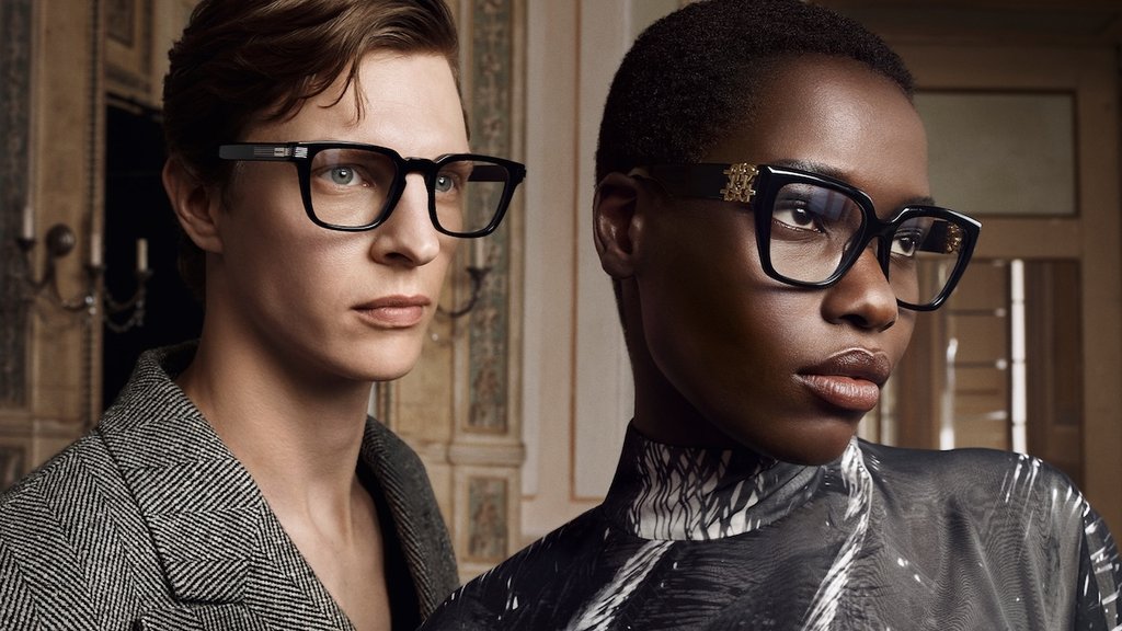 Estas gafas de Ferragamo tienen todo el vibe del 2026 y amamos