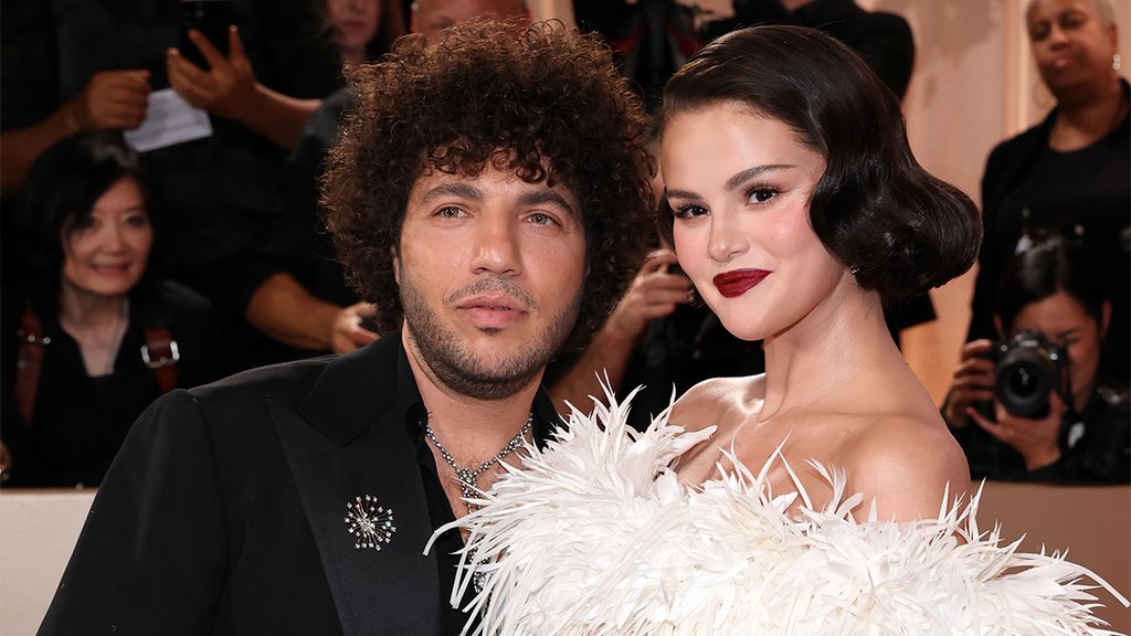selena-gomez-benny-blanco-looks-golden-globes-2026.jpg
