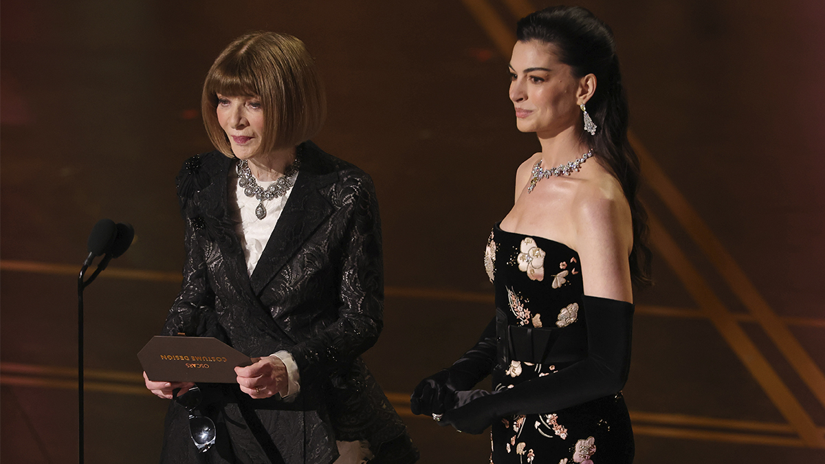 anna-wintour-anne-hathaway-oscars-2026