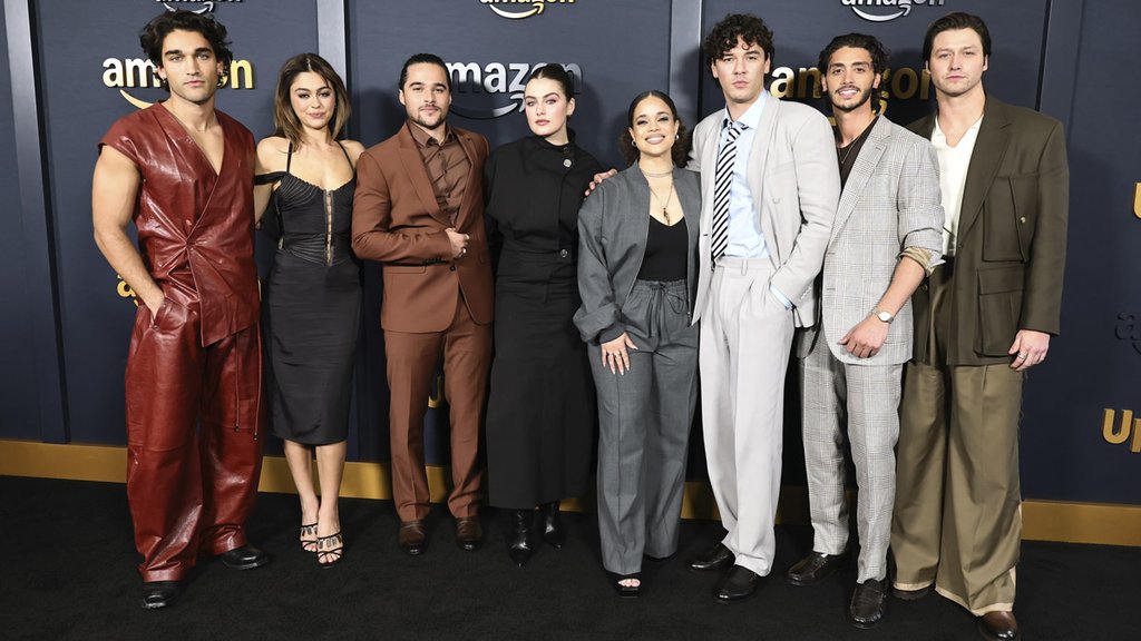 off-campus-elenco.jpg