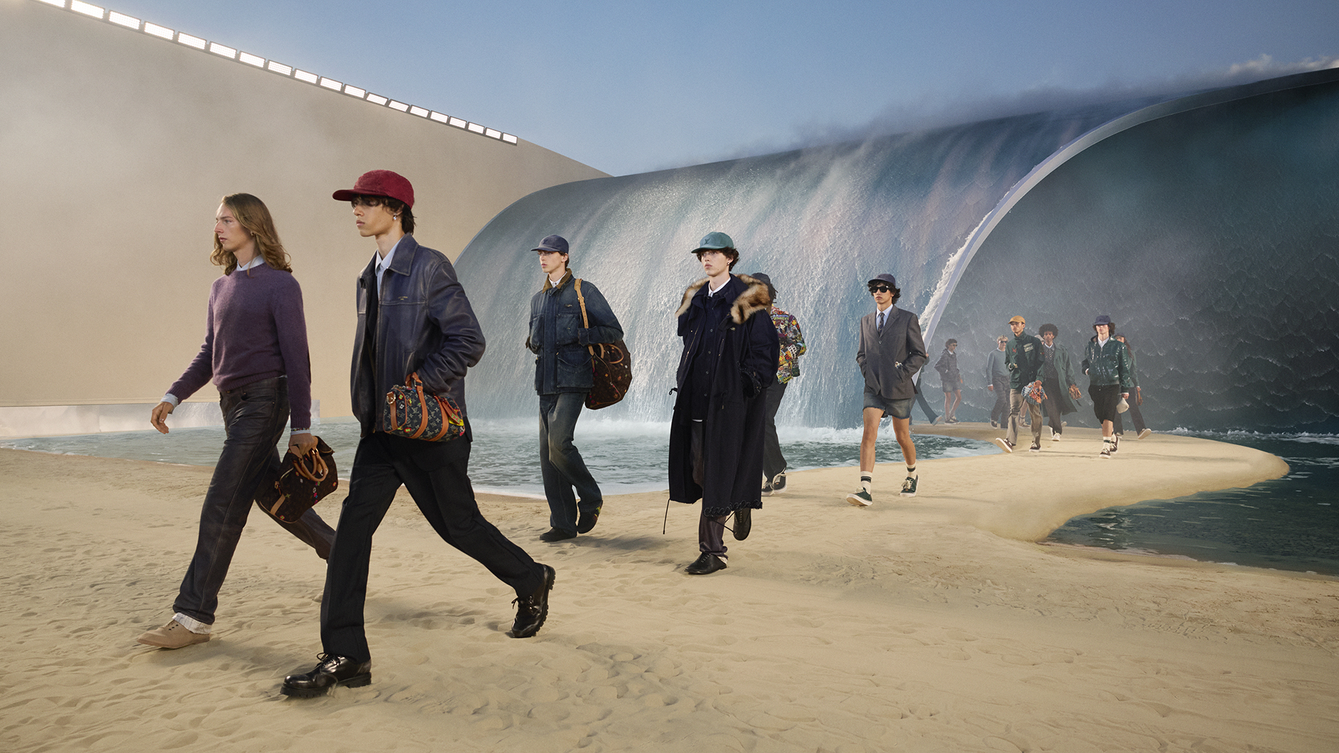 LOUIS-VUITTON-MENrsquoS-SPRING-SUMMER-EMPTY-SET-FINALE-1.jpg